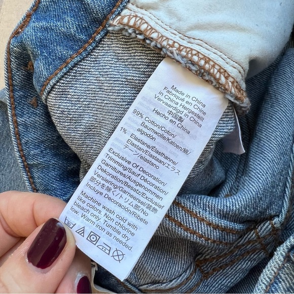 Madewell Classic Straight Raw Step Hem Jeans in Corrie Wash - Picture 12 of 12